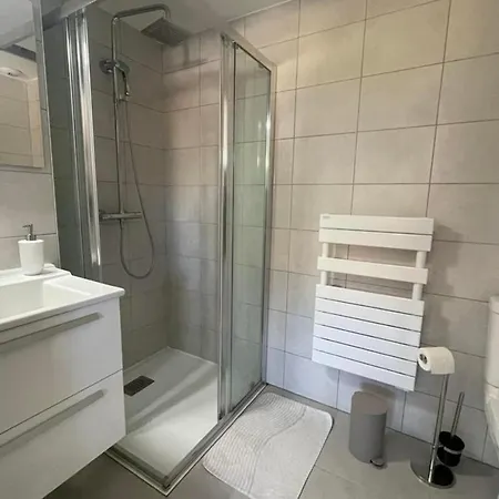 Charming 26m Near The Of Agosta! شقة